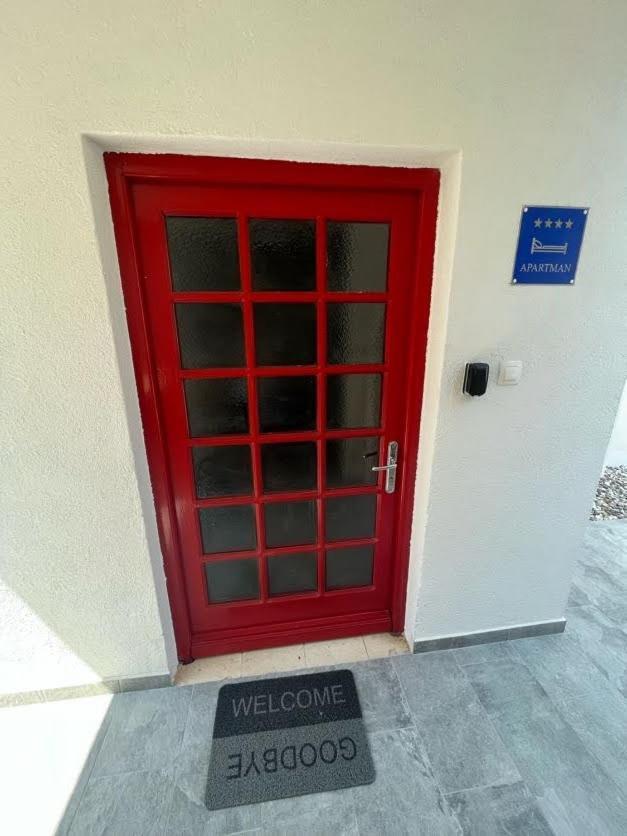 Blue Art Apartment سفيتي يوراي المظهر الخارجي الصورة